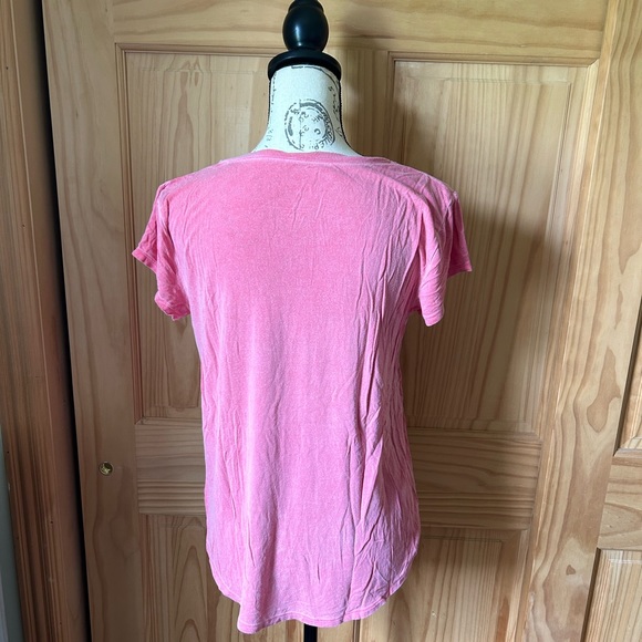 American Eagle Favorite Pink Tee - Picture 3 of 4